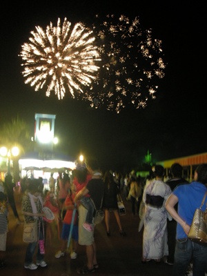 グリーンランドの花火_f0035506_2114161.jpg