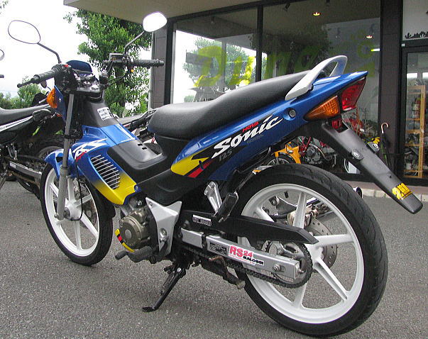 アンダーぼ~ん_f0178858_12505811.jpg