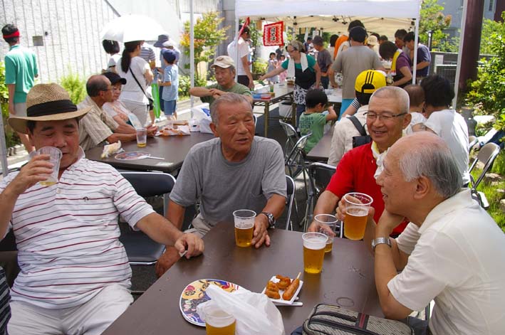 祭りはコミュニティを維持させる舞台装置：10高野台夏祭り_c0014967_1928756.jpg