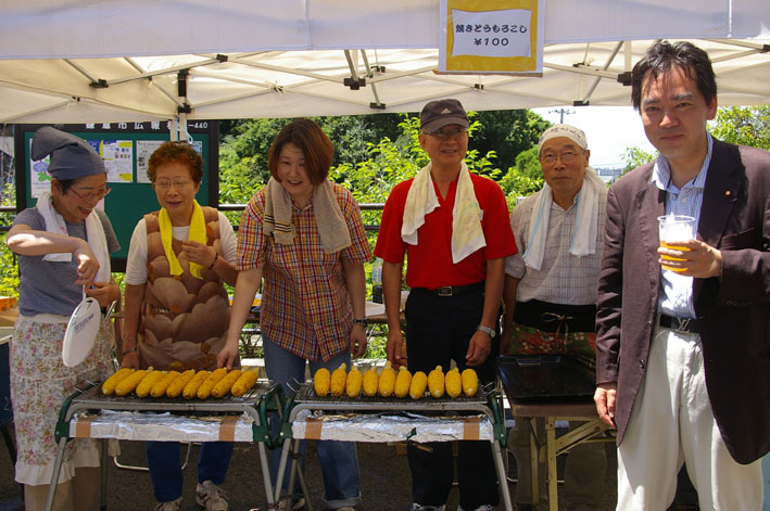 祭りはコミュニティを維持させる舞台装置：10高野台夏祭り_c0014967_1934155.jpg