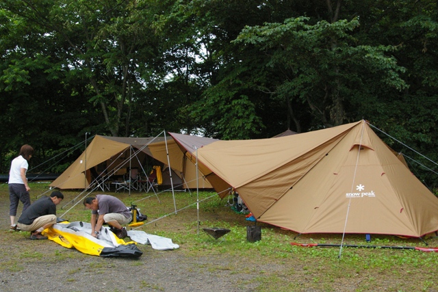 借りぐらしのアルミッティの「和琴半島湖畔キャンプ場」_c0105338_2315486.jpg