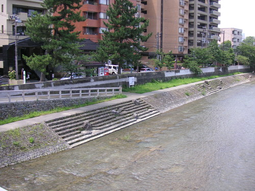 もう1年経つか_c0048132_921055.jpg