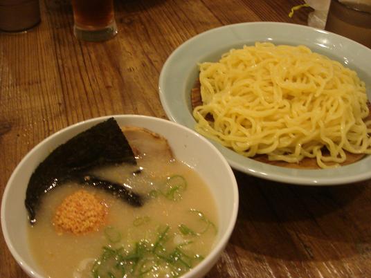 博多つけ麺　秀_c0185445_23382481.jpg