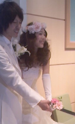 2010.7.24 大きなコサージュがポイントの花冠_b0120777_1973615.jpg