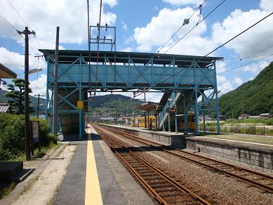 豪雨災害の後の安浦駅、始動_e0175370_7265236.jpg
