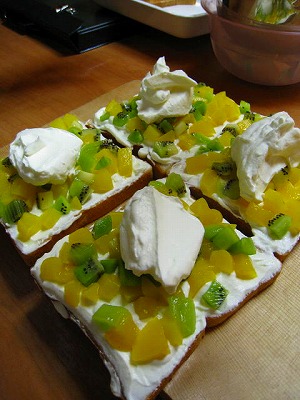 2010年7月25日(日) 紅茶にあわせて美味しいたべもの。_d0138307_21443939.jpg