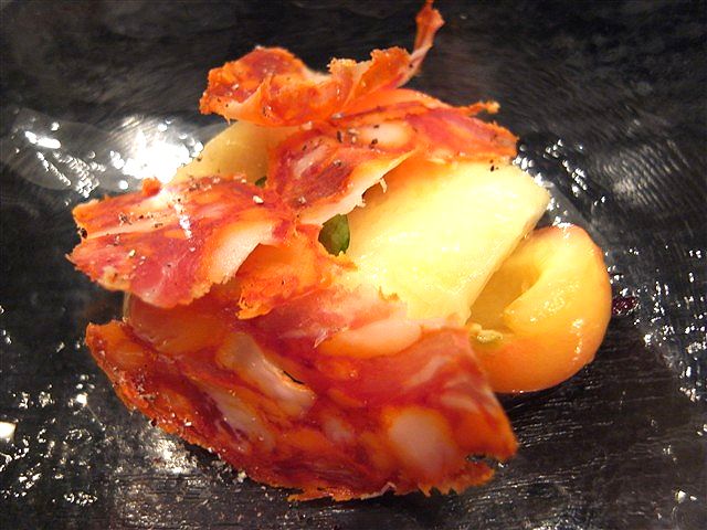 「ハグ」と「握手」と。_c0116714_13192965.jpg