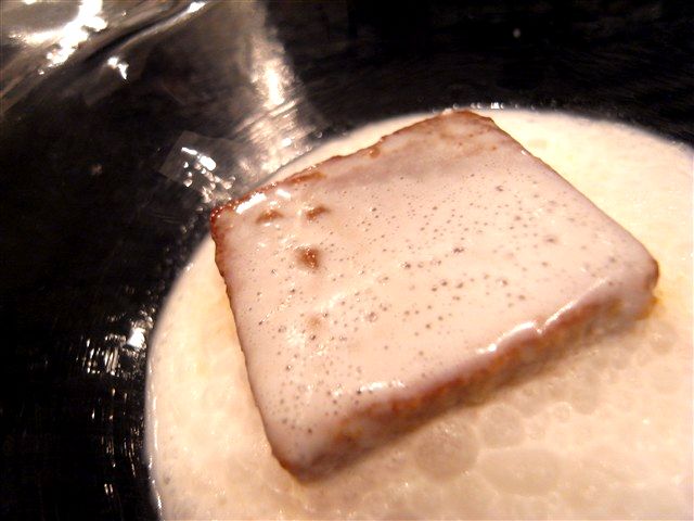 「ハグ」と「握手」と。_c0116714_13285445.jpg