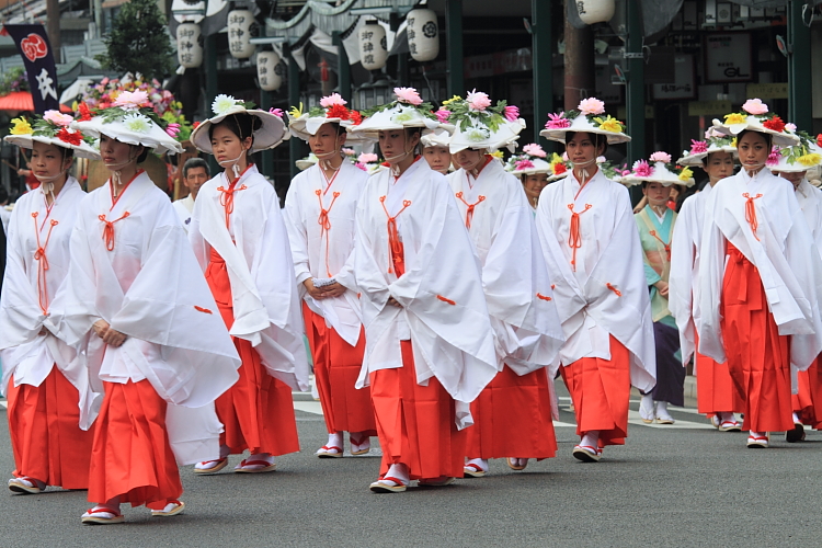 祇園祭 ~花傘巡行(後編)~_e0051888_3525370.jpg