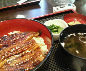 多摩センター 水神で今日もランチ よく飲むオバチャン 本日のメニュー 多摩センター 水神で今日もランチ よく飲むオバチャン 本日のメニュー