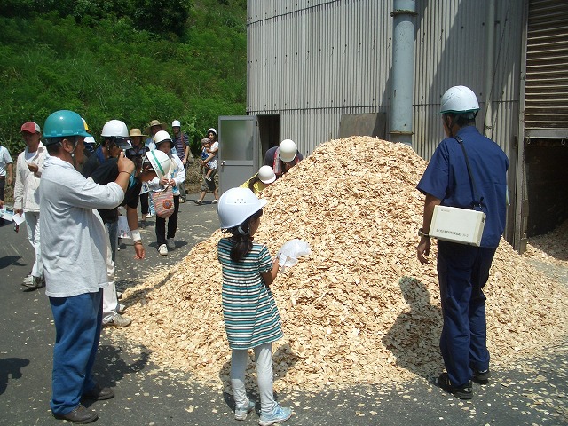 暑かった「木こりツアー」で富士ひのき加工協同組合へ_f0141310_23155077.jpg