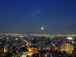 夜景とお月さま_a0162815_17235671.jpg