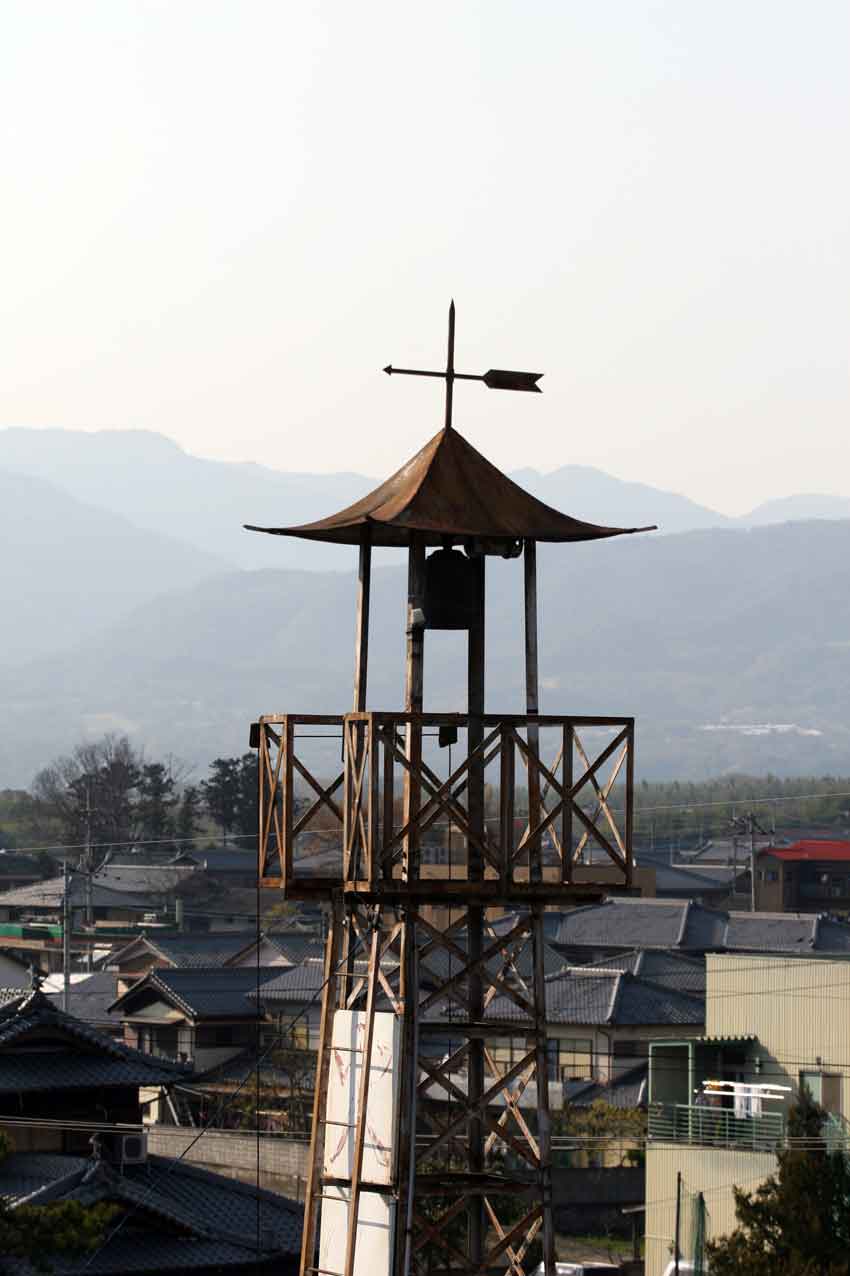 季邦(すえくに)の「鯰(なまず)神社」♪_d0058941_20495562.jpg