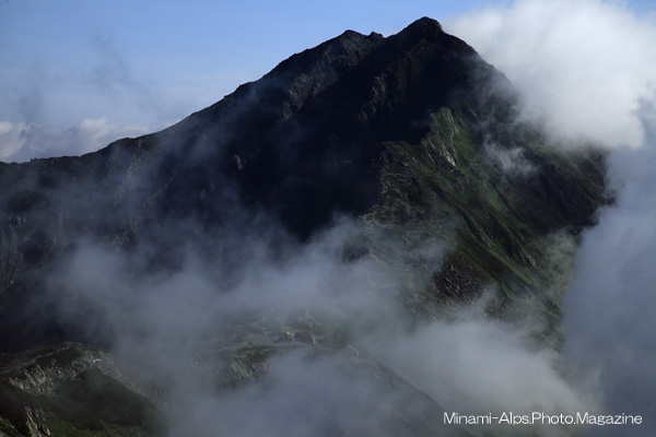 二番めに高い北岳・・・_f0081726_22295537.jpg