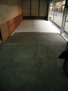 工房の床塗装_a0122528_20574460.jpg