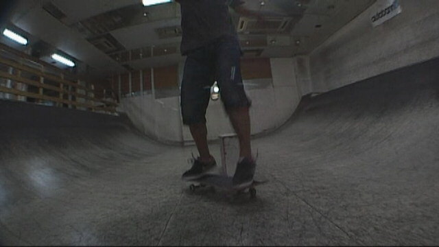 HOW TO☆SK8  B/S　BOARD　SLIDE_a0126147_2333538.jpg