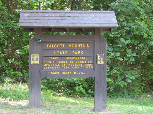 Heublein Tower_e0101819_1501220.jpg