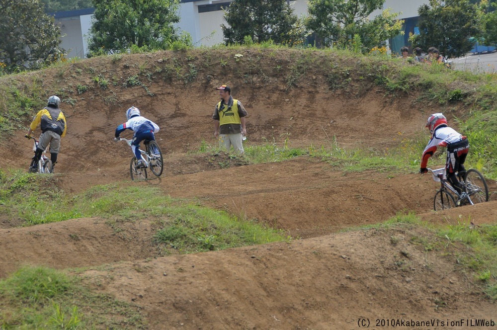 ２０１０JOSF緑山８月定期戦VOL5：パウダー、クルーザー決勝_b0065730_135032.jpg