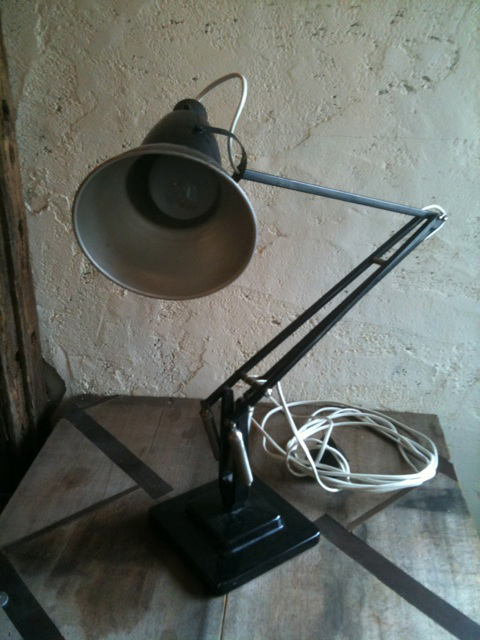 ANGLEPOISE LIGHT_f0226051_202365.jpg