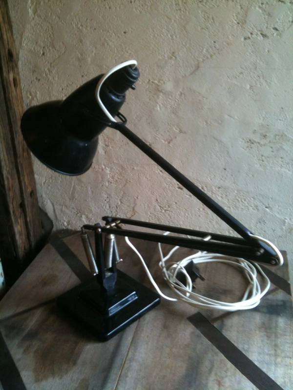 ANGLEPOISE LIGHT_f0226051_202446.jpg