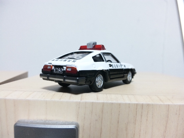 トミカリミテッド・パトロールカーⅢ GT-RvsZ シリーズ : 燃やせ