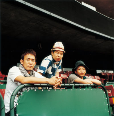 FUNKY MONKEY BABYS インタビュー掲載!!_f0232280_216696.jpg