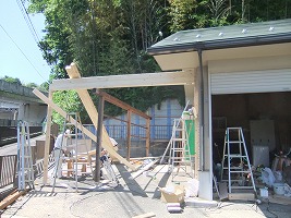 下屋延長工事 建て方 大工さんが木造住宅作ってるよ 下屋延長工事 建て方 大工さんが木造住宅作ってるよ