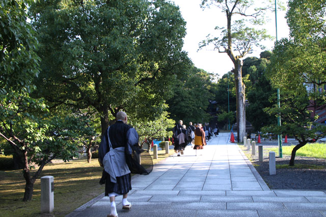 智積院 朝行_e0048413_19562625.jpg