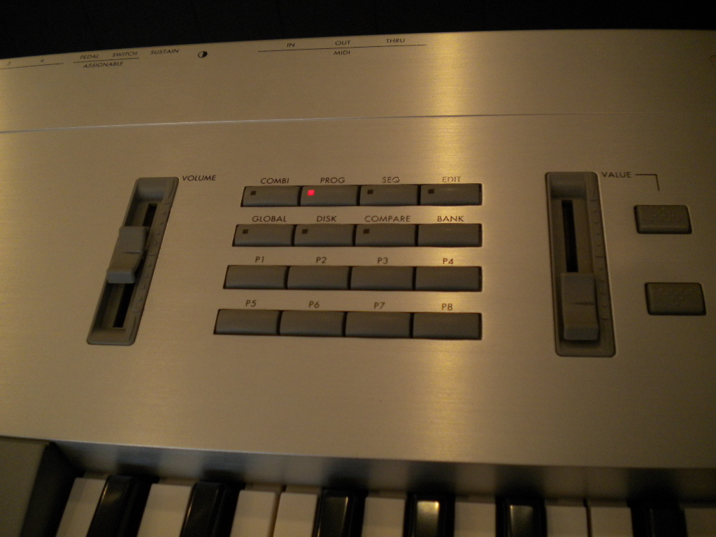 KORG TRINITY plus導入記(1) : 風流音色まねゑもん KORG TRINITY plus導入記(1) : 風流音色まねゑもん