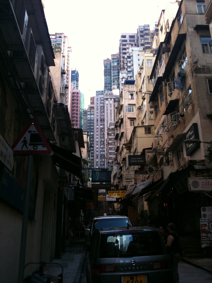 香港のアートな街SOHO_d0128883_1273385.jpg