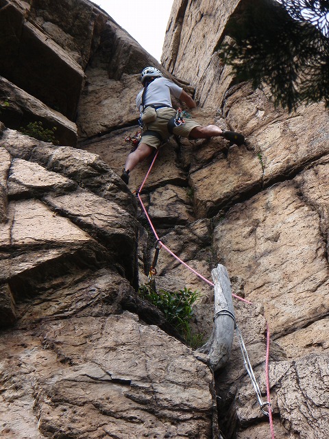 久しぶりの保塁岩ｃｌｉｍｂｉｎｇ(本編）_c0147398_41079.jpg