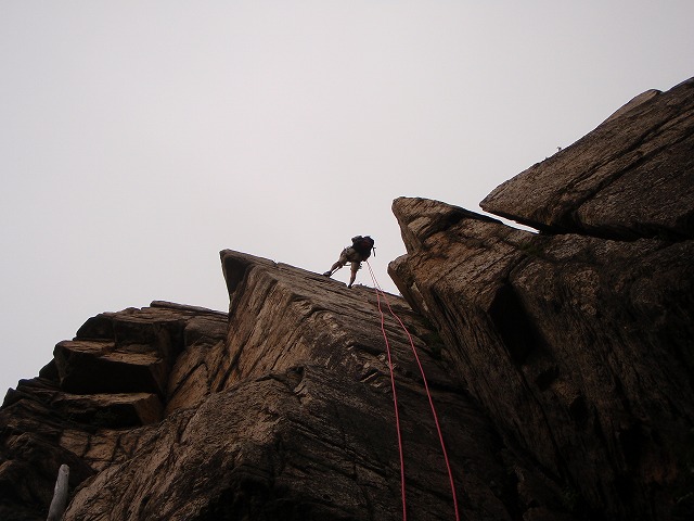 久しぶりの保塁岩ｃｌｉｍｂｉｎｇ(本編）_c0147398_483329.jpg