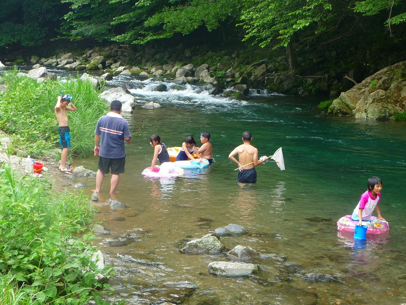 8月９日と２３日は魚釣り教室があります。_f0182513_23165927.jpg