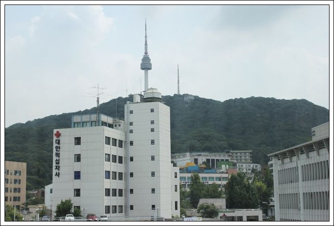 韓国旅行その2 「カフェTEA`USでまったり・・・」_d0148729_214691.jpg