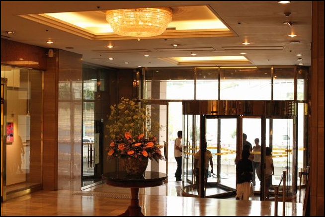 韓国旅行その2 「カフェTEA`USでまったり・・・」_d0148729_21543928.jpg