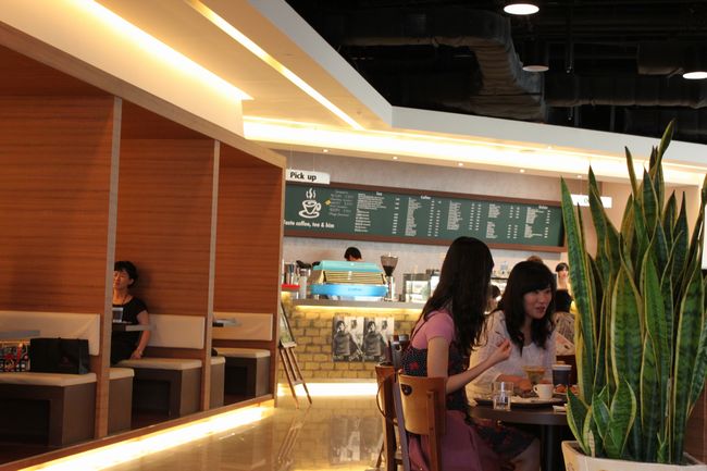 韓国旅行その2 「カフェTEA`USでまったり・・・」_d0148729_22284987.jpg