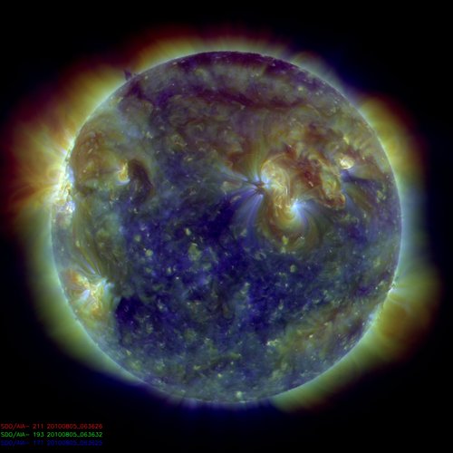 NASAの太陽観測衛星:太陽の画像_d0115156_1615764.jpg