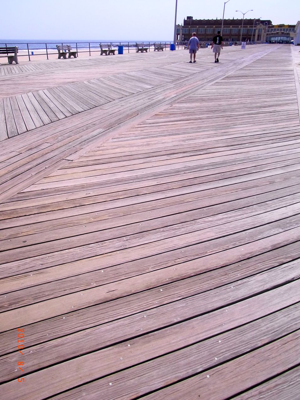 ウッドデッキ（Wood deck）_d0114485_1046327.jpg