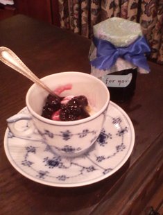 ＢＬＵＥＢＥＲＲＹ　ＪＡＭ_e0145630_16514491.jpg