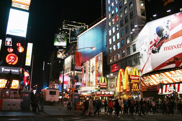 ニューヨーク 「マンマ・ミーア！」 本場のブロードウェイミュージカル