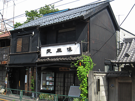 谷中ぎんざ〜寛永寺〜不忍池_a0081172_1817286.jpg