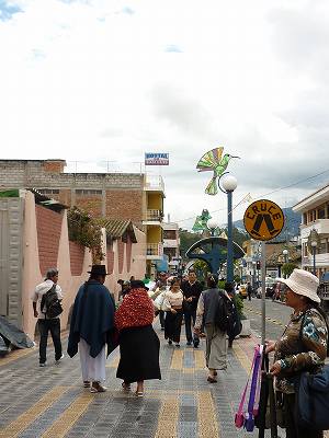 インディヘナの町　Otavalo_e0150782_41744.jpg