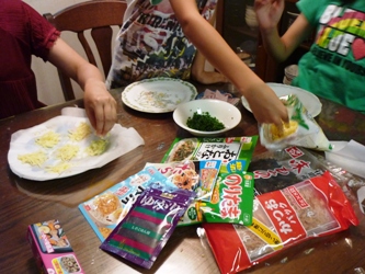 レンジでチン!で変わりチーズ煎餅づくり。_e0188087_21291416.jpg
