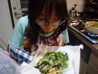 レンジでチン!で変わりチーズ煎餅づくり。_e0188087_21413599.jpg