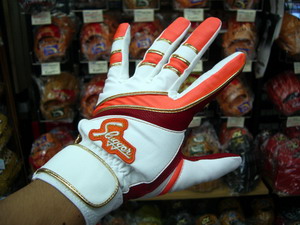 2010年限定金本モデル バッティング用手袋入荷! : Baseball 2010年限定金本モデル バッティング用手袋入荷! : Baseball