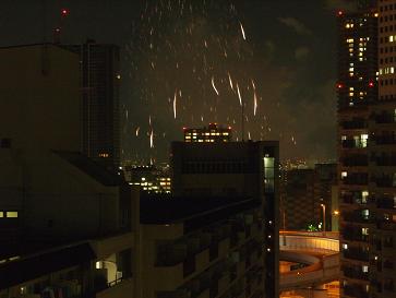 花火と鐘_f0202682_1151426.jpg