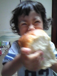わたしのパンでうれしい笑顔・・・_b0177183_2046468.jpg