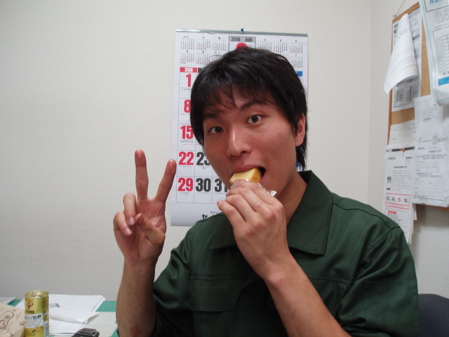 ~お盆休み休業のご案内~(伏古店)_c0161601_22111521.jpg