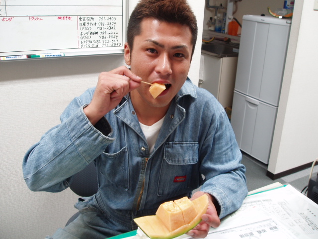 ~お盆休み休業のご案内~(伏古店)_c0161601_2294938.jpg