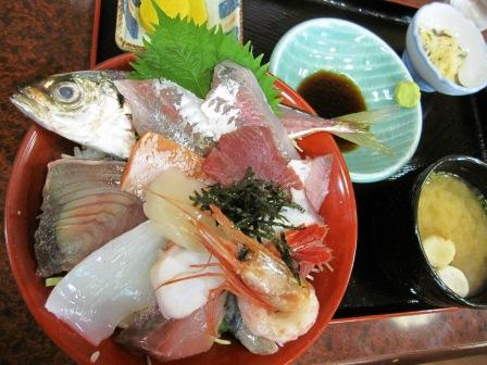 鳥取県境港市ゲゲゲの旅③・・・海鮮丼_b0162442_22513856.jpg